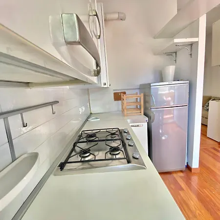In Coorte Di Prestigio, Tra Centro, City Life E Metropolitana A Due Passi Apartment