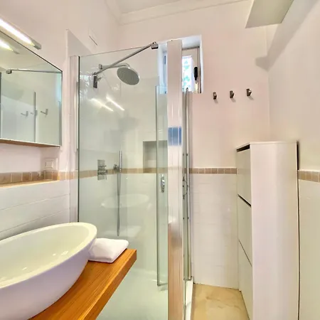 In Coorte Di Prestigio, Tra Centro, City Life E Metropolitana A Due Passi * Milan