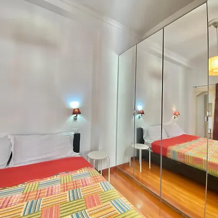 Apartment In Coorte Di Prestigio, Tra Centro, City Life E Metropolitana A Due Passi Milan